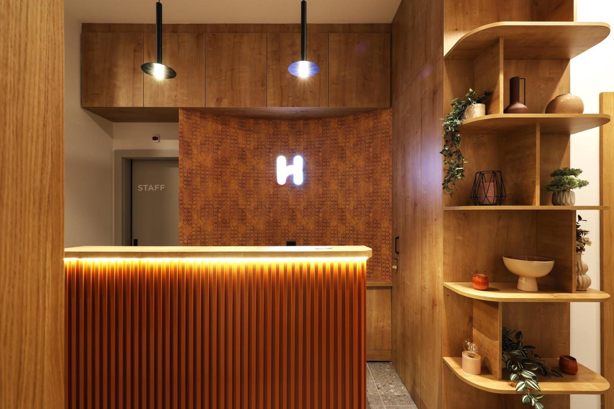 Hop Inn Rooms & Suites Belgrade Exterior photo